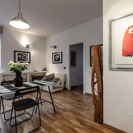 Design Bocconi Apartment *